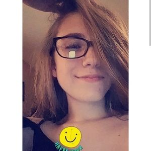 Meet your Posher, Tia